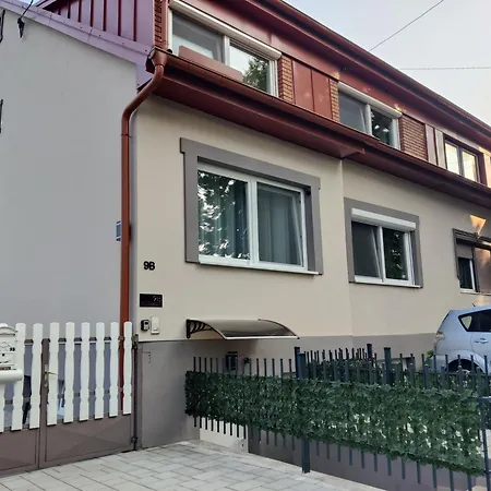 Guest house Saujana - Lower Ground Retreat
