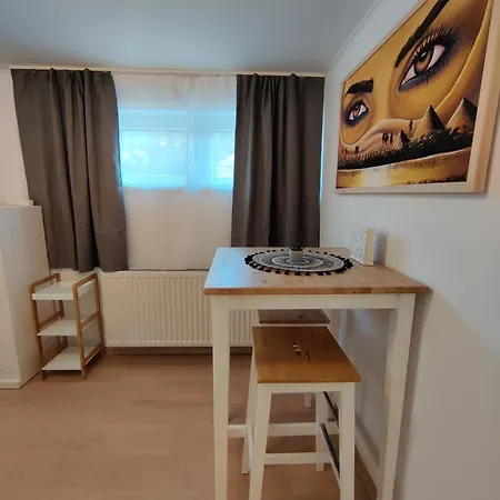 Saujana - Lower Ground Retreat 3* Mosonmagyaróvár