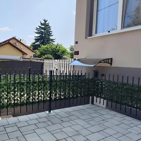 招待所 Saujana - Lower Ground Retreat Mosonmagyaróvár