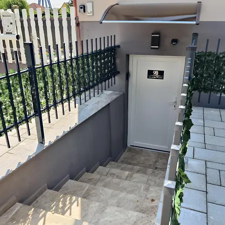 招待所 Saujana - Lower Ground Retreat 3*